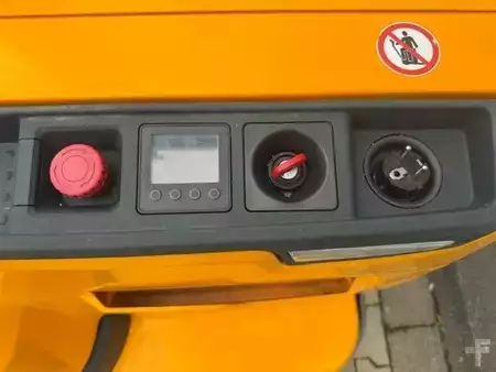 Apilador eléctrico 2022  Jungheinrich EJC214z  Initialhub!!! 686 Std. (7)