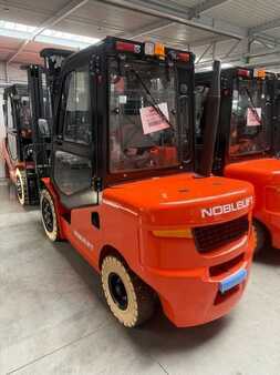 Diesel heftrucks 2025  Noblelift CPCD38 (3)
