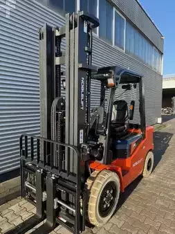 Elektro čtyřkolový VZV 2025  Noblelift CPD30-AF1S (2)