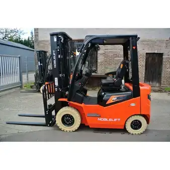 Elektro čtyřkolový VZV 2026  Noblelift CPD15 (1)