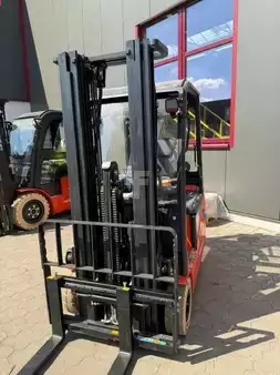Chariots électriques à 3 roues 2026  Noblelift FE3D20N1 (5)