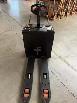 Elektrische palletwagens 2026  Noblelift PT20 LI (2)