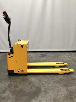 Electric Pallet Trucks 2001  Atlet CLL180 (2)