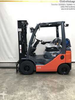 Chariots élévateurs GPL 2023  Toyota 02-8FGF18 (1)