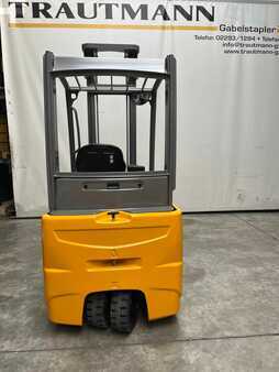 Elektro tříkolové VZV 2016 Jungheinrich EFG220 400ZT (4)