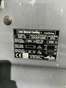 Treibgasstapler  Linde H 18 T-01 EVO Triplex Kabine (6)