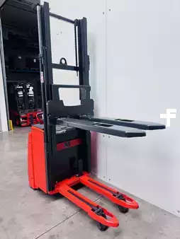 Wózek wysokiego podnoszenia 2016  Linde L 14 i Batterie Bj.21 (3)