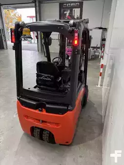Elektryczne 3-kołowe 2019  Linde E 18-02 EVO Triplex STVO (4)