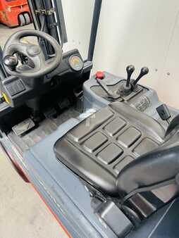 Eléctrico - 3 rodas 1999  Linde E 14 Triplex (5)