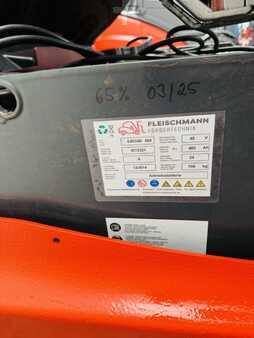 Eléctrico - 3 rodas 1999  Linde E 14 Triplex (9)