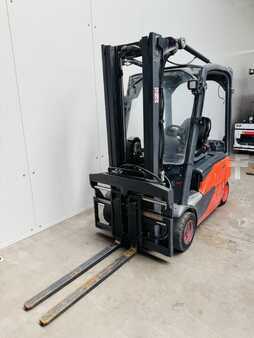 Elektro čtyřkolový VZV 2016  Linde E 16 P-02 EVO Triplex (1)