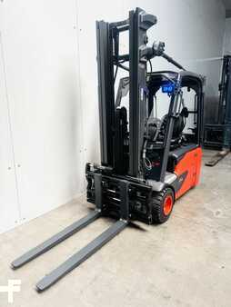3-wiel elektrische heftrucks 2019  Linde E 18-02 EVO Triplex ZVG (1)