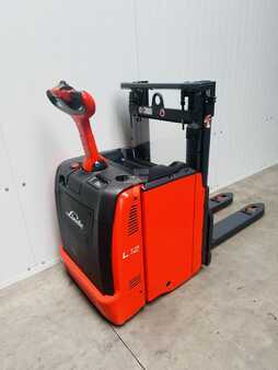 Hochhubwagen 2009  Linde L 12 L Initialhub (3)