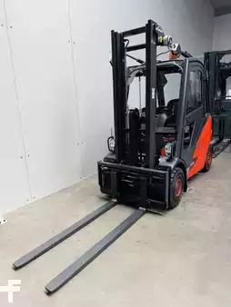 Dieselstapler 2018  Linde H 25 D-02 EVO Kabine STVO ZVG (1)