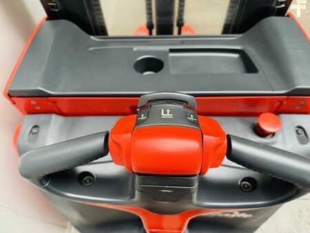 Hochhubwagen  Linde L 14 i Triplex (8)