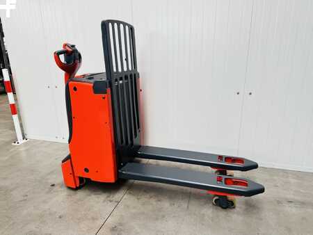 Nízkozdvižný vozík 2014  Linde T 16 L Batterie NEU (4)