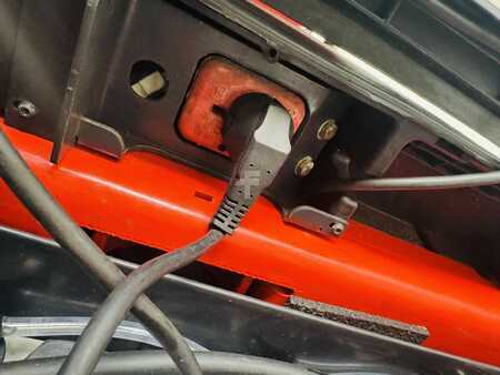 Nízkozdvižný vozík 2014  Linde T 16 L Batterie NEU (6)