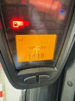 Treibgasstapler  Linde H 25 T-02 EVO Triplex Kabine STVO (7)