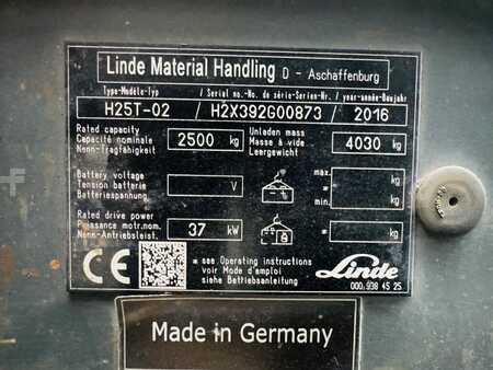 Treibgasstapler 2016  Linde H 25 T-02 EVO Triplex Kabine STVO ZVG (6)