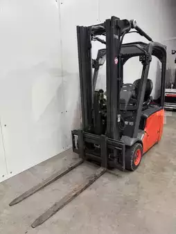 Elektro 3 Rad 2014  Linde E 16 C-01 Triplex Batterie Bj.22 (1)