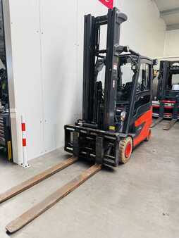 Elektro 4 Rad  Linde E 30 HL-01/600 Kabine Triplex STVO ZVG (1)