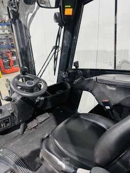 Treibgasstapler  Linde H 16 T-01 EVO Triplex STVO (4)