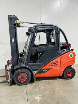 Treibgasstapler  Linde H 30 T-02 EVO Triplex STVO ZVG (2)