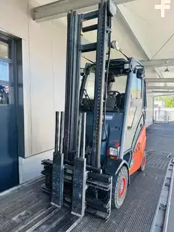 Dieseltrukki 2014  Linde H 30 D-02 EVO 3B Kabine Klima (1)