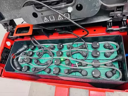 Transpalettes électriques 2021  Linde T 16 (4)