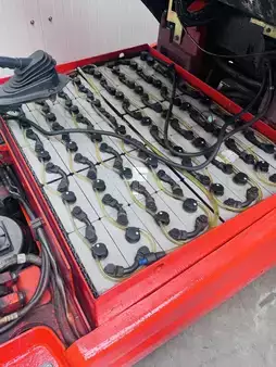 Elektro 4 Rad 2011  Linde E 30 - 03 S Triplex Kabine ZVG (8)