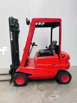 Dieselstapler  Linde H 15 D Triplex (2)