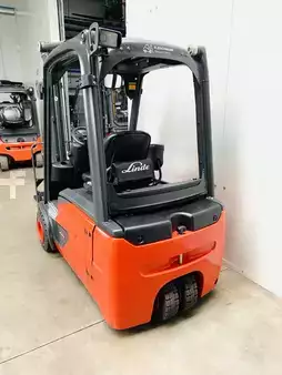 Sähkö - 3 pyör 2021  Linde E 20 L-02 EVO Triplex (2)