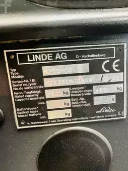 Dieselstapler  Linde H 25 D-03 original 2126h (9)