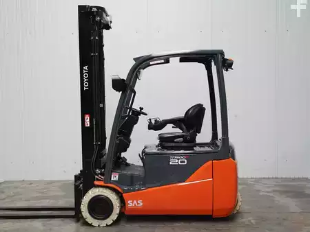 Eléctrico - 3 rodas 2019  Toyota 8FBE20T (1)