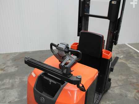 Verticale orderpickers 2016  BT OSE120CB (4)