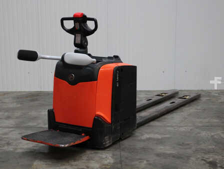 Electric Pallet Jacks 2015  BT LPE250 (3)