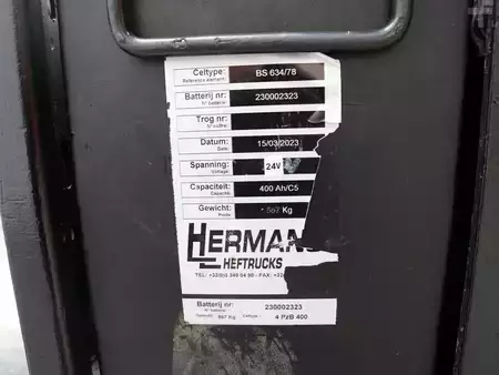 Electric Pallet Trucks 2015  BT LPE250 (6)