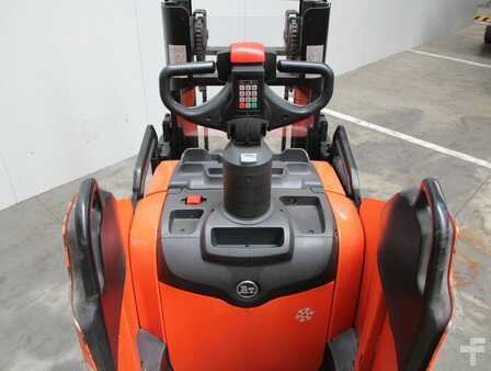 Transpalettes éléctriques 2016  BT SPE200D (4)