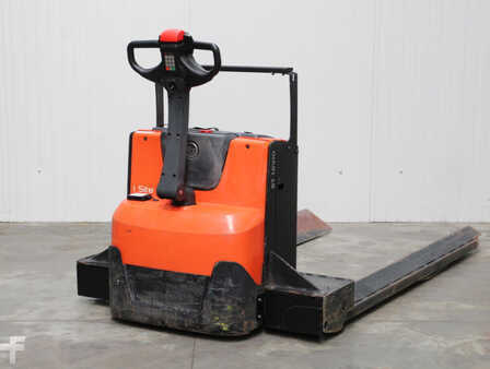 Electric Pallet Trucks 2014  BT LWE250 (3)