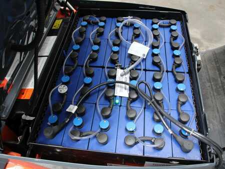 Eléctrico - 3 rodas 2024  Toyota 8FBEK18T (5)