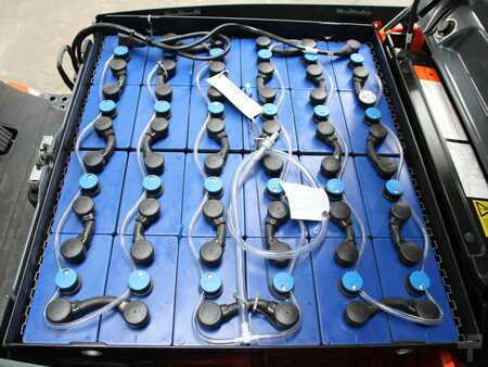 Carrelli elettrici 4 ruote 2024  Toyota 8FBM20T (5)