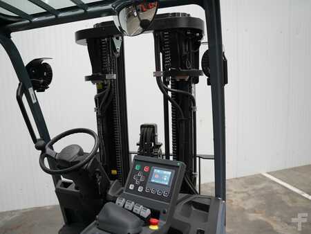 Carrelli elettrici 4 ruote 2024  Toyota 9FBMK30T (4)