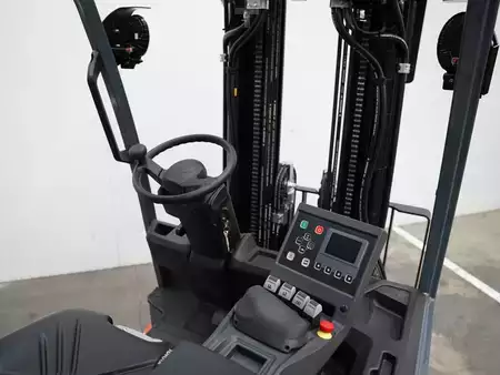 Elektro čtyřkolový VZV 2025  Toyota 9FBMK25T (4)