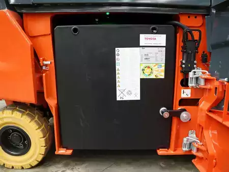 Elektro čtyřkolový VZV 2025  Toyota 9FBMK25T (5)