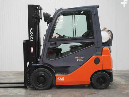 Gas gaffeltruck 2016  Toyota 02-8FGF15 (1)