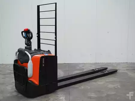 Låglyftare El 2025  Toyota LPE250 (3)