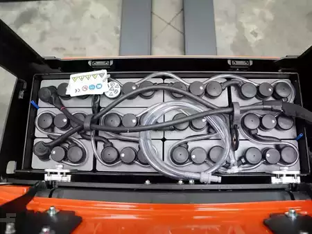 Låglyftare El 2025  Toyota LPE250 (5)