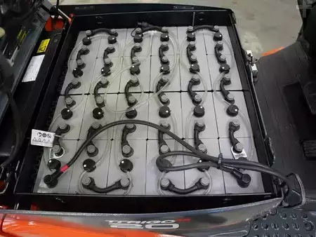 Eléctrico - 3 rodas 2020  Toyota 8FBE20T (5)