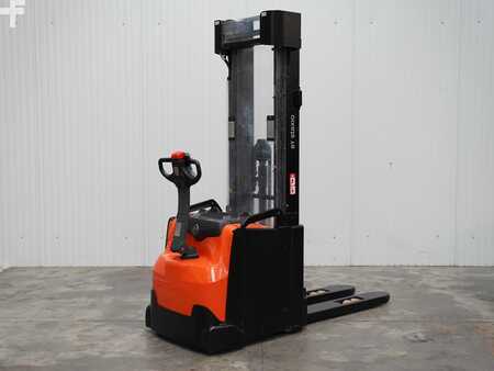 Hochhubwagen 2016  BT SWE160L (2)