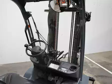 Nestekaasutrukki 2022  Toyota 02-8FGF30 (4)